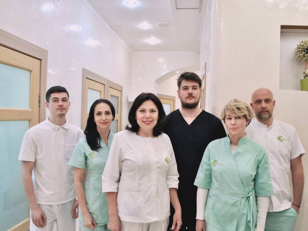 Медичний центр широкого спектру (стоматологія, косметологія, масаж та реабілітація, психотерапія) в Києві, Львівська площа, Золоті Ворота